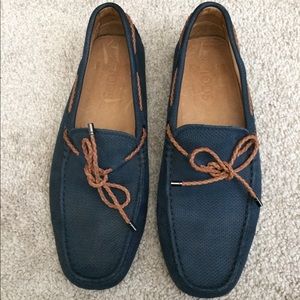 TODS. Pebbled-leather driving shoes.